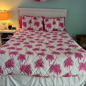 Pottery Barn Lilly Comforter